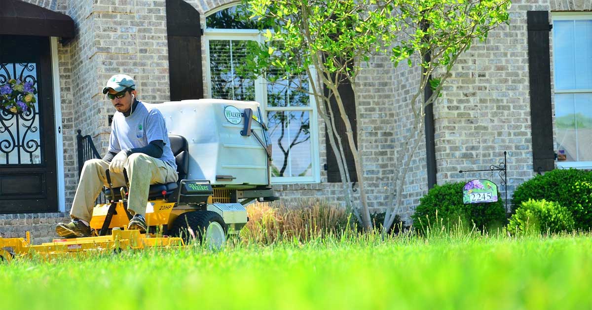 You are currently viewing Owning A Luscious Lawn With Less Stress! Sometimes best to hire a professional lawn service.