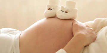 Best Belly Oils to Prevent Stretch Marks During Pregnancy